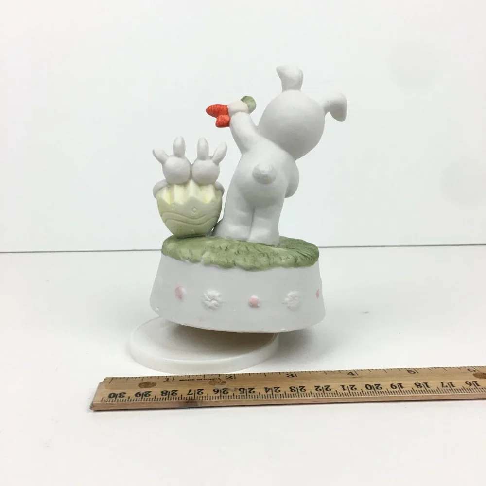Vtg Easter‎ Bunny Rabbit Holiday Figurine Musical Revolving Child Pastel Colors